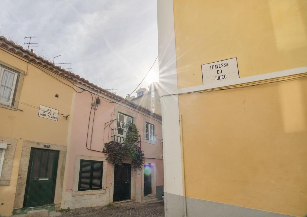 Unique And Stylish Flat In Historic Lisbon Apartment ภายนอก รูปภาพ